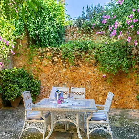 Holiday home Historical House Mallorca Pool Wifi Airconheat Andratx